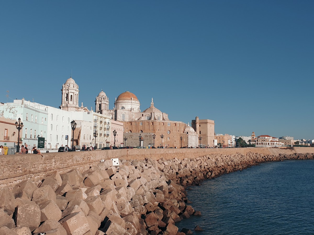 Andalūzija: ką veikti Cádiz mieste, ką pamatyti kur pavalgyti, kiti patarimai&nbsp;keliautojams
