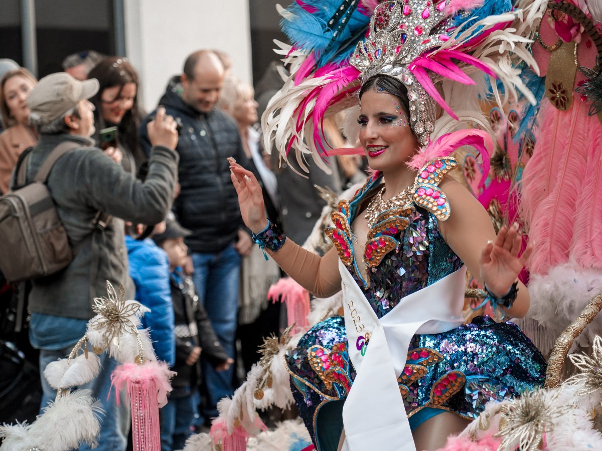 Malagos karnavalas – savaitė spalvingo šurmulio miesto&nbsp;gatvėse