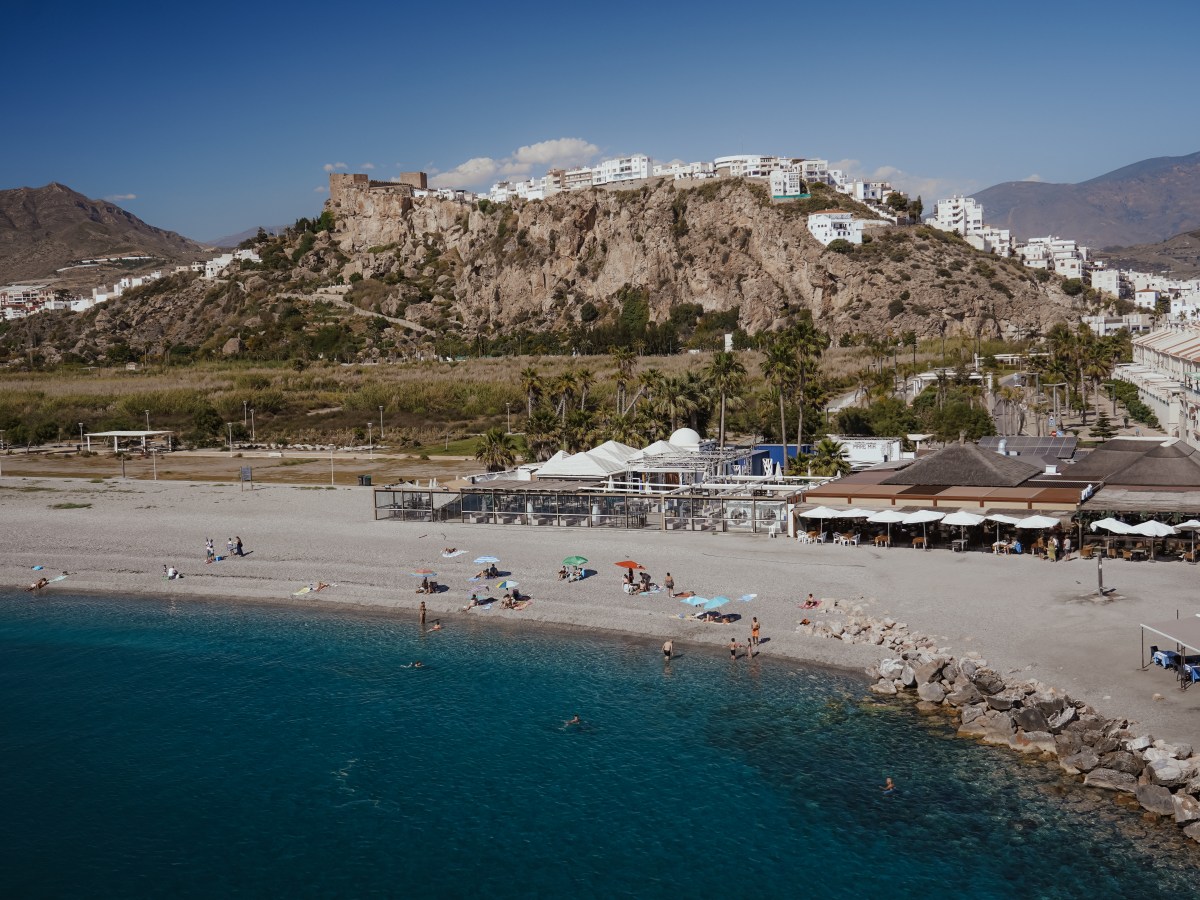 Pietų Ispanija, Costa Tropical pakrantė Andalūzijoje. Kurį miestą pasirinkti&nbsp;atostogoms